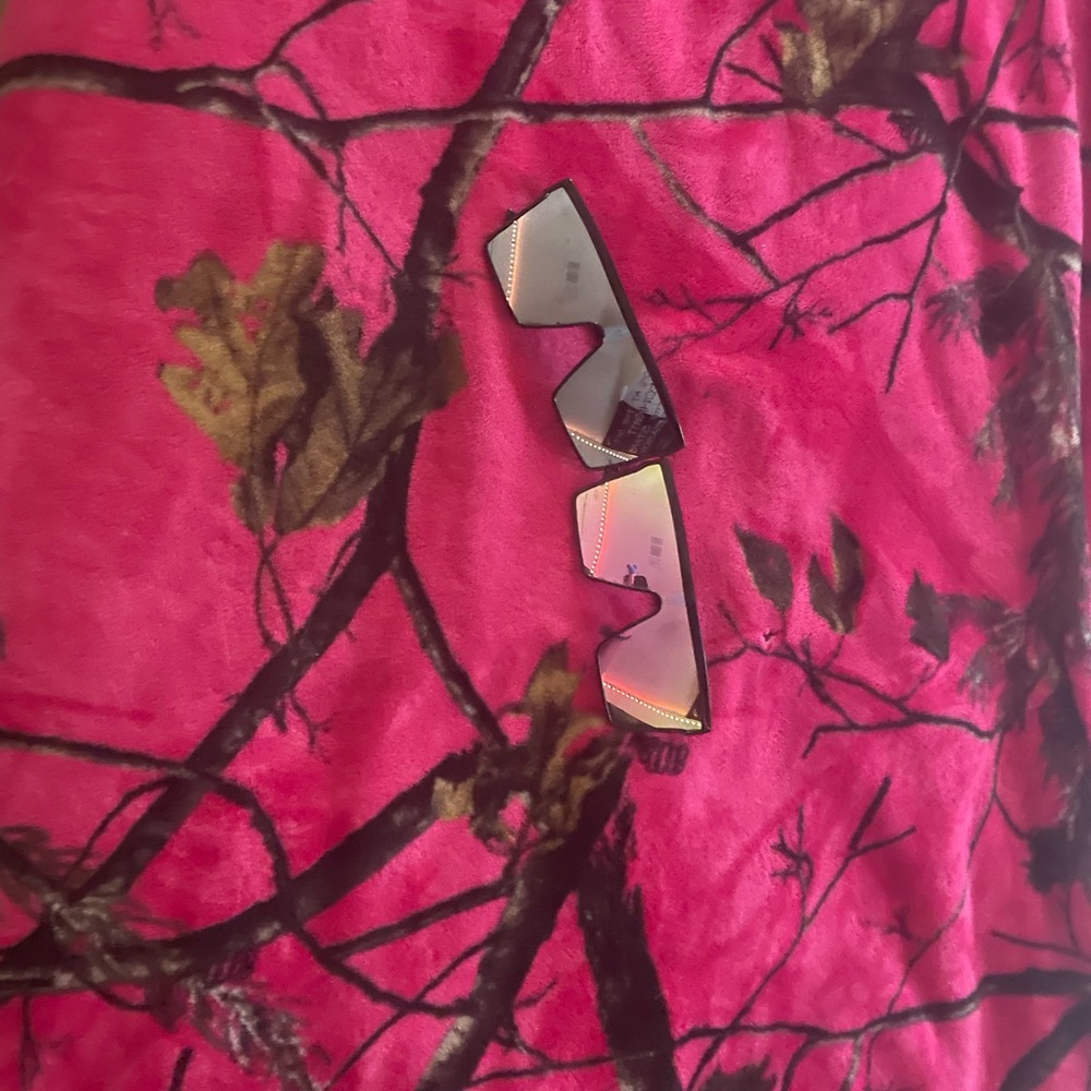 Trendy Black Sunglasses